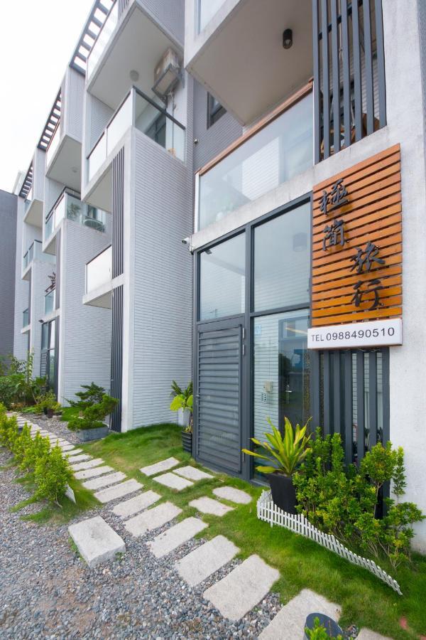 極簡旅行民宿 Simple Travel B&B Wujie Exterior photo